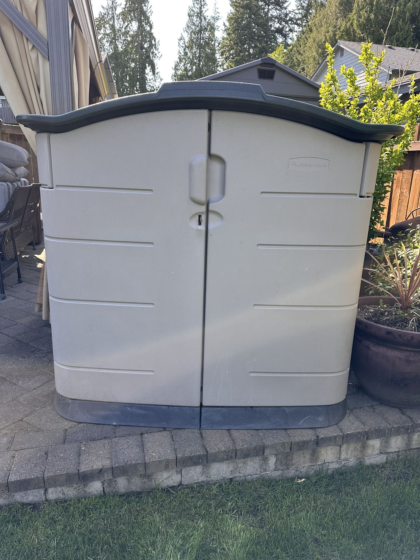 Rubbermaid Storage Shed
