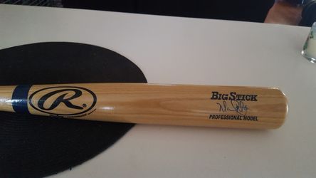 Professional signed bat !