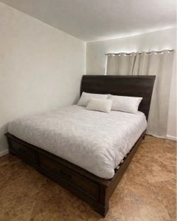 Dark Wood King Sleigh Bed with Storage Drawers