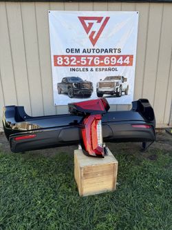 2021 2022 2024 Chevy Tahoe suburban GMC Yukon Denali Back rear color Bumper with sensors and exhaust