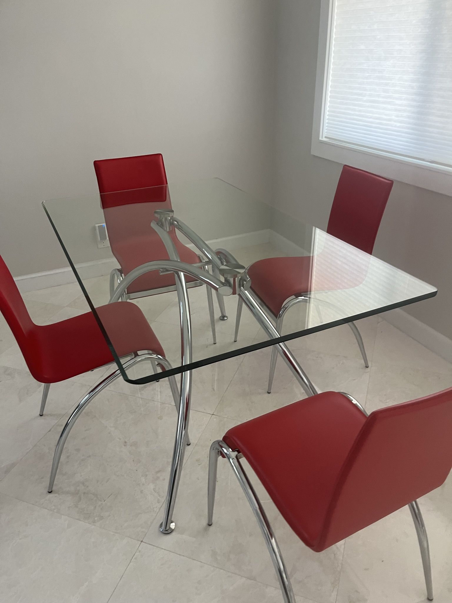 Modern Glass Dining Table With 4 Chairs