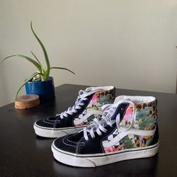 Almost Brand New Vans Hightops 