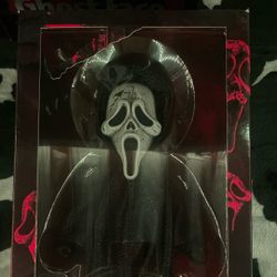 Ghostface/Scream Mezco Doll