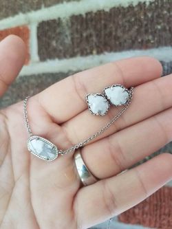 Howlite set $160 set Kendra Scott