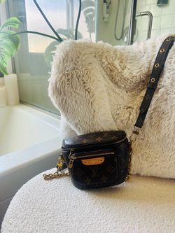 Authentic Louis Vuitton bumbag
