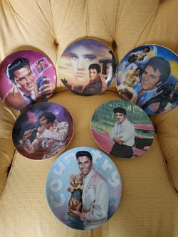 Elvis Collector Plates (5)