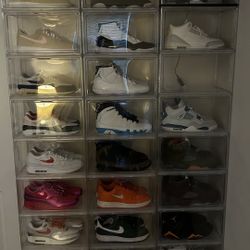 Nikes / Jordans 