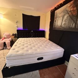 King Size Bed Frame With Matress