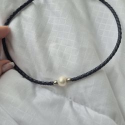 NORDSTROM GENUINE LARGE PEARL&LEATHER Necklace 
