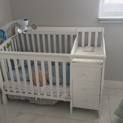 Baby Crib Convertible