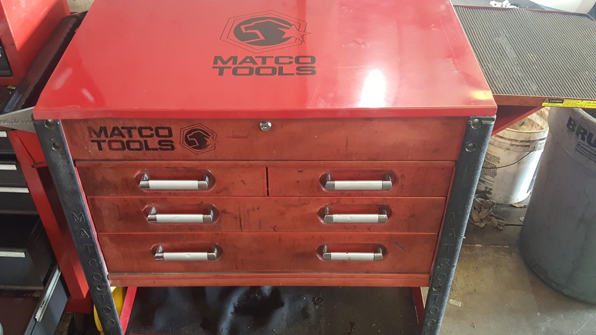 Matco. Tool box / cart