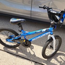 Kids Bicycle 18 Inch Schwinn Blue.