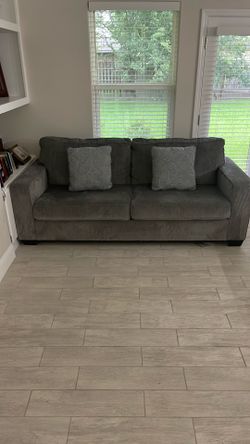 Sofa bed & 32” TV