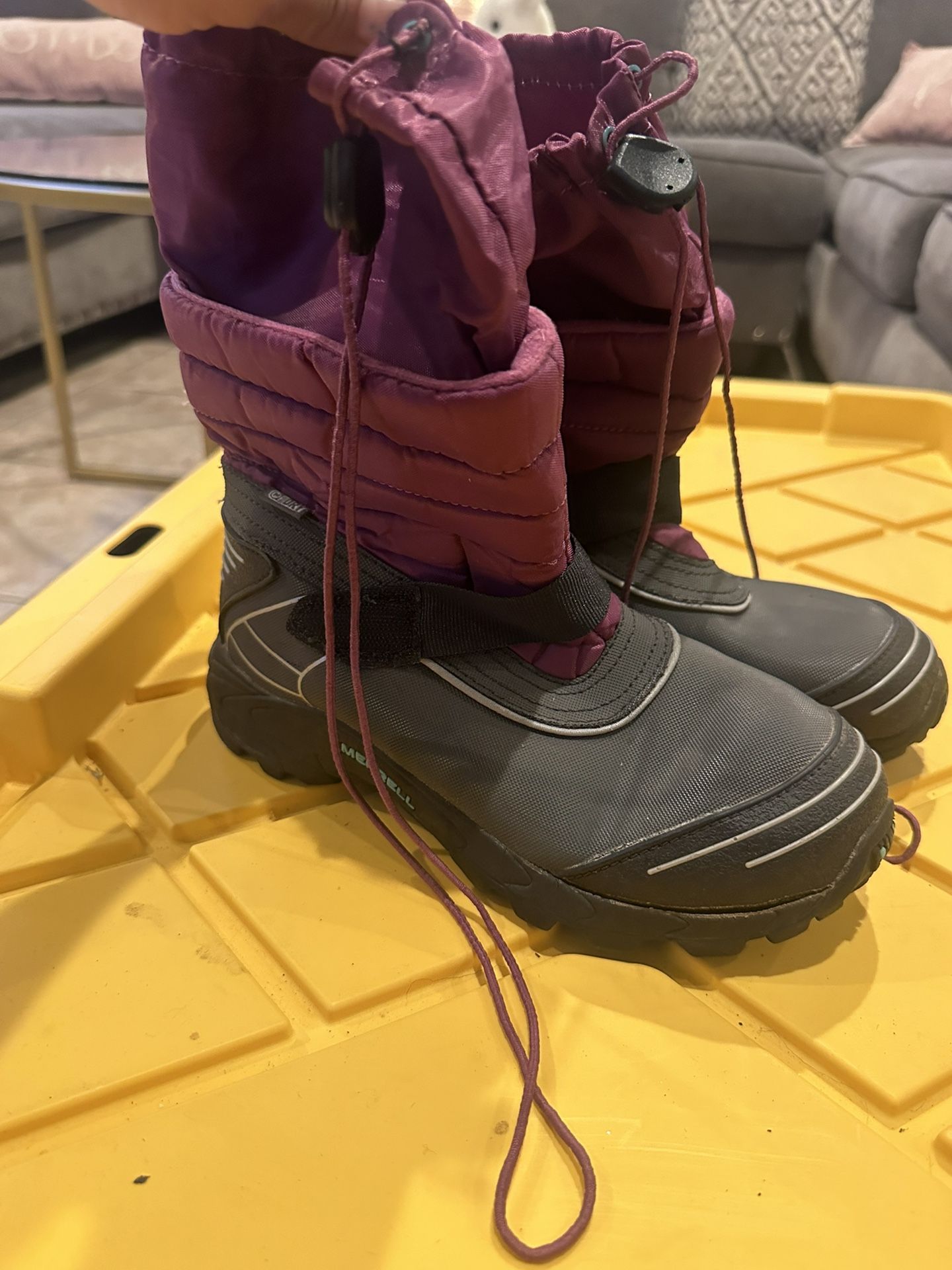 Snow Boots For Girls Size 4!!