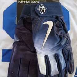 Brand New NIKE HUARACHE ELITE BASEBALL BATTING GLOVES Navy White Chrome Swoosh Sizes Men Small, Large