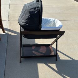 Uppababy Bassinet And Stand
