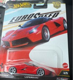 Hot Wheels 2025 Premium Car Culture Euro Speed Ferrari LaFerrari Red