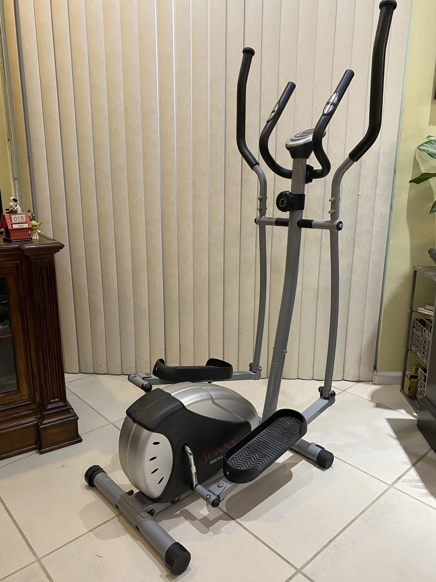 Elliptical Sunny Health & Fitness Brand