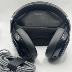 (Authentic) Matte Black Beats Studio Pro Bluetooth Wireless Headphones with noise canceling