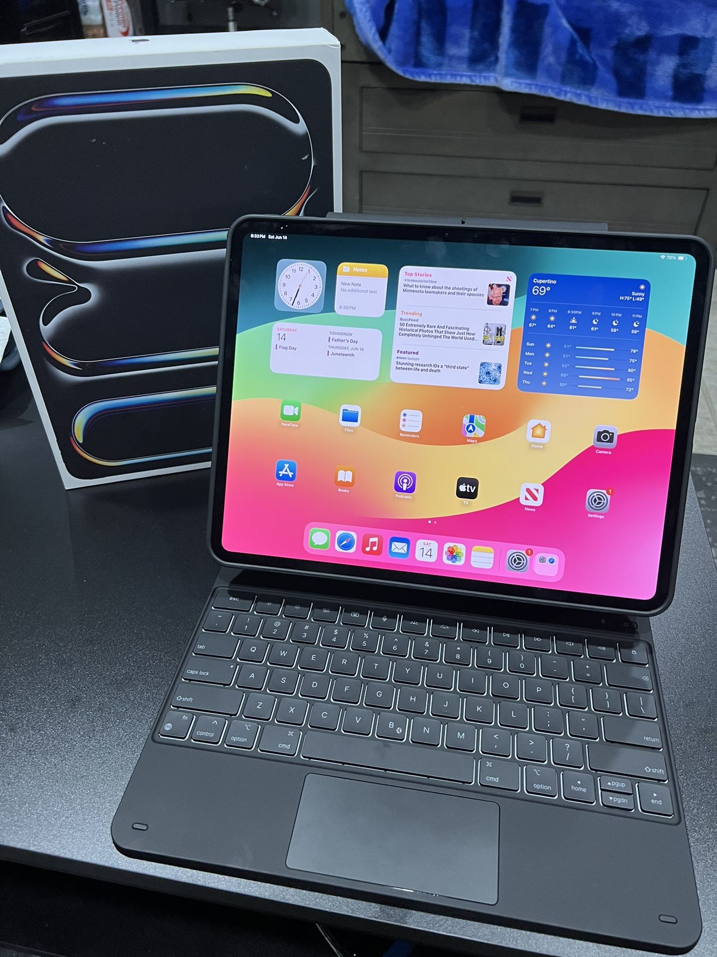 New iPad Pro M4 13’ 256gb WiFi With Keyboard