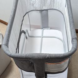 KoolaBaby 3-in-1 Baby Bassinet with Free Changing Table!