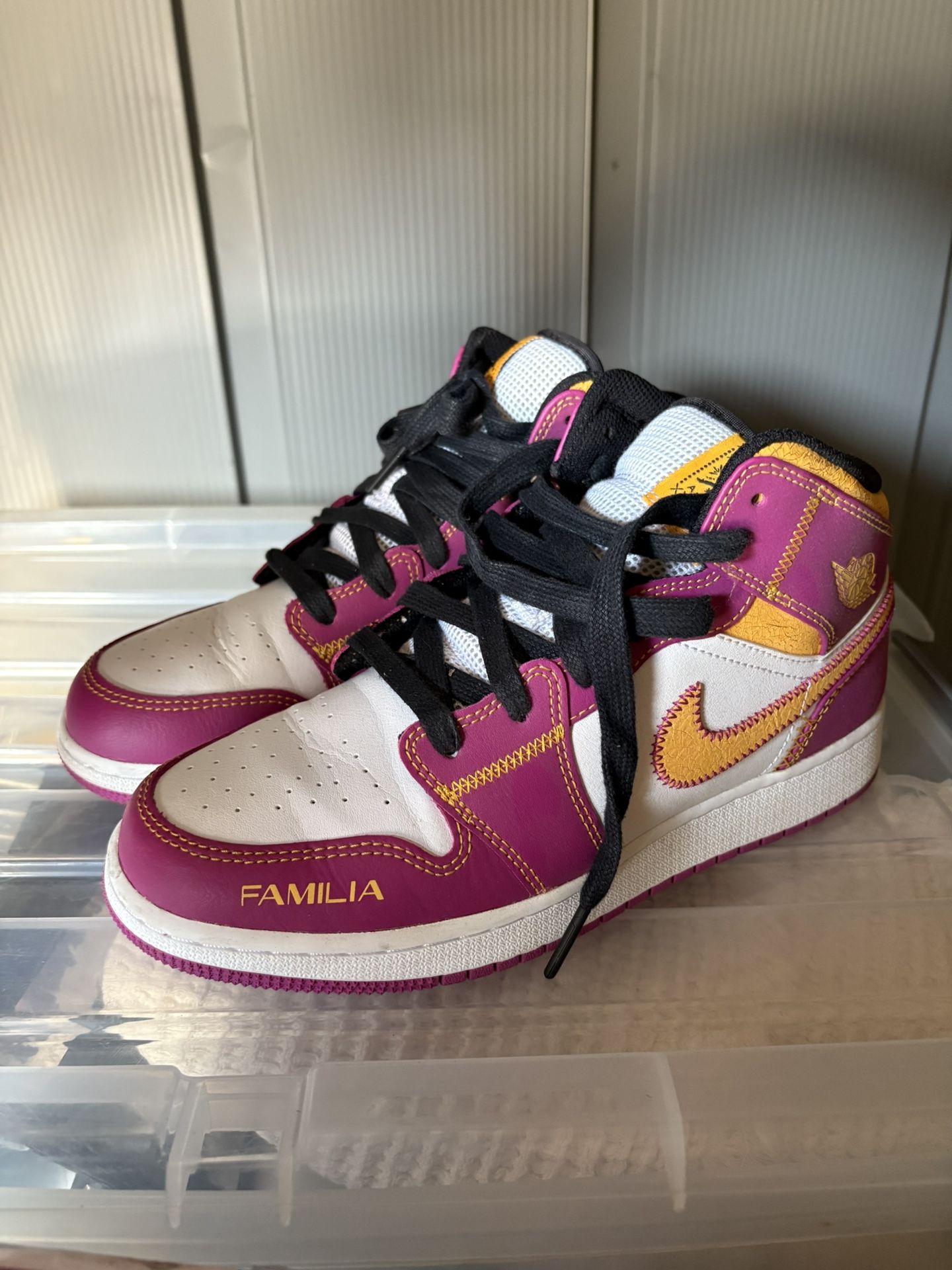 Air Jordan 1 Mid DOD 
