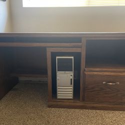 Free Solid Oak Desk