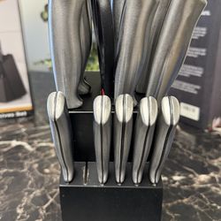 Used Farberware 15pc Stainless Steel Knife Block Set:  Missing One Steak Knife.