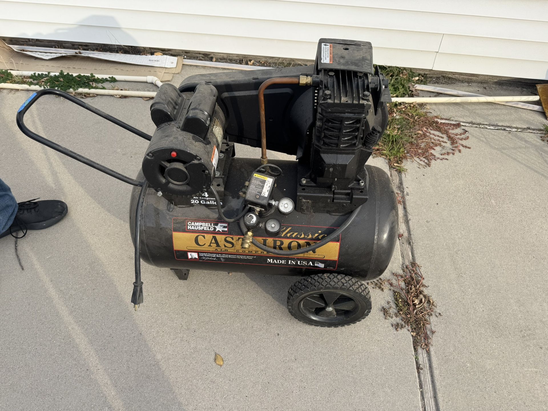 20 Gallon Air Compressor
