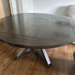 Extendable Dining Table 