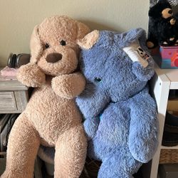 Stuffed Animals/plushies 