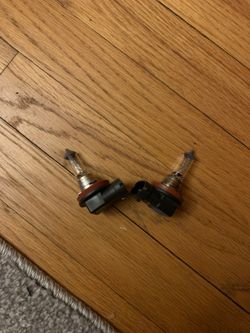 Bright headlights of hondas