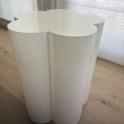Flower Shaped End Table (wood)