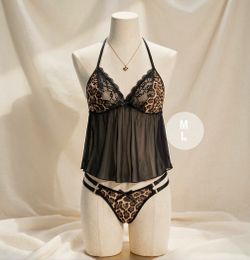NEW cute  lingerie sets / Lencería