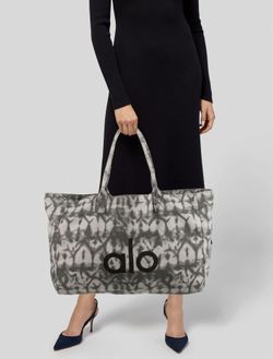 Alo Yoga iconic Shopper Tote