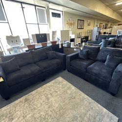 Black Sofa And Loveseat 