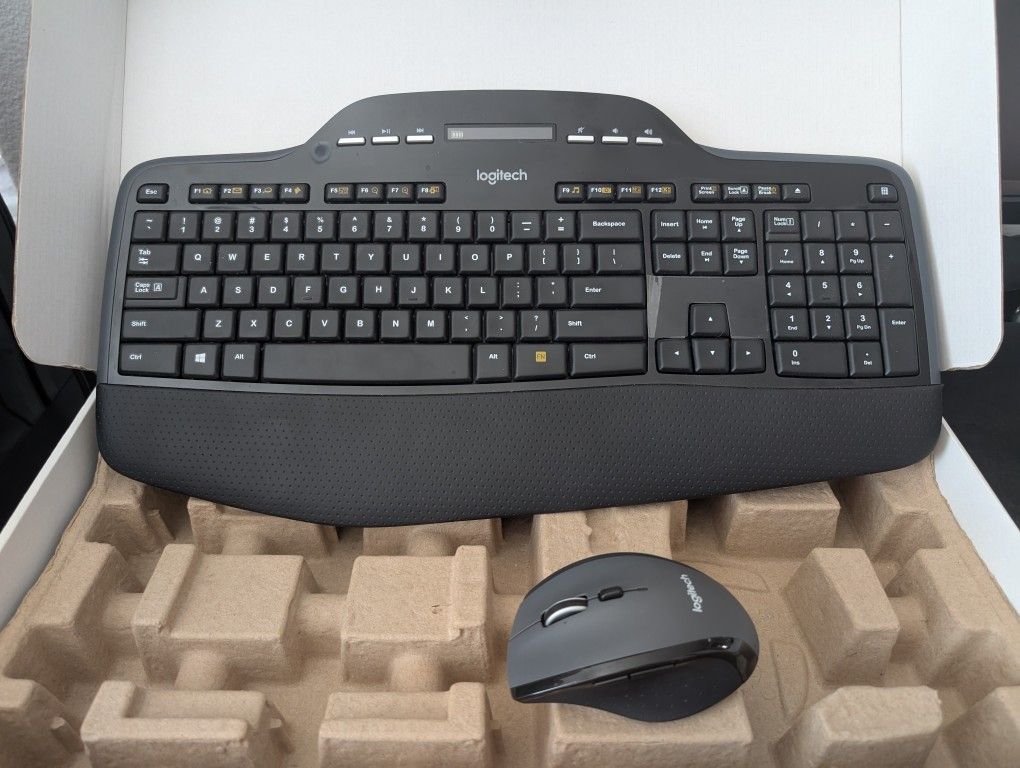 Logitech MK710 Wireless Keyboard & Mouse
