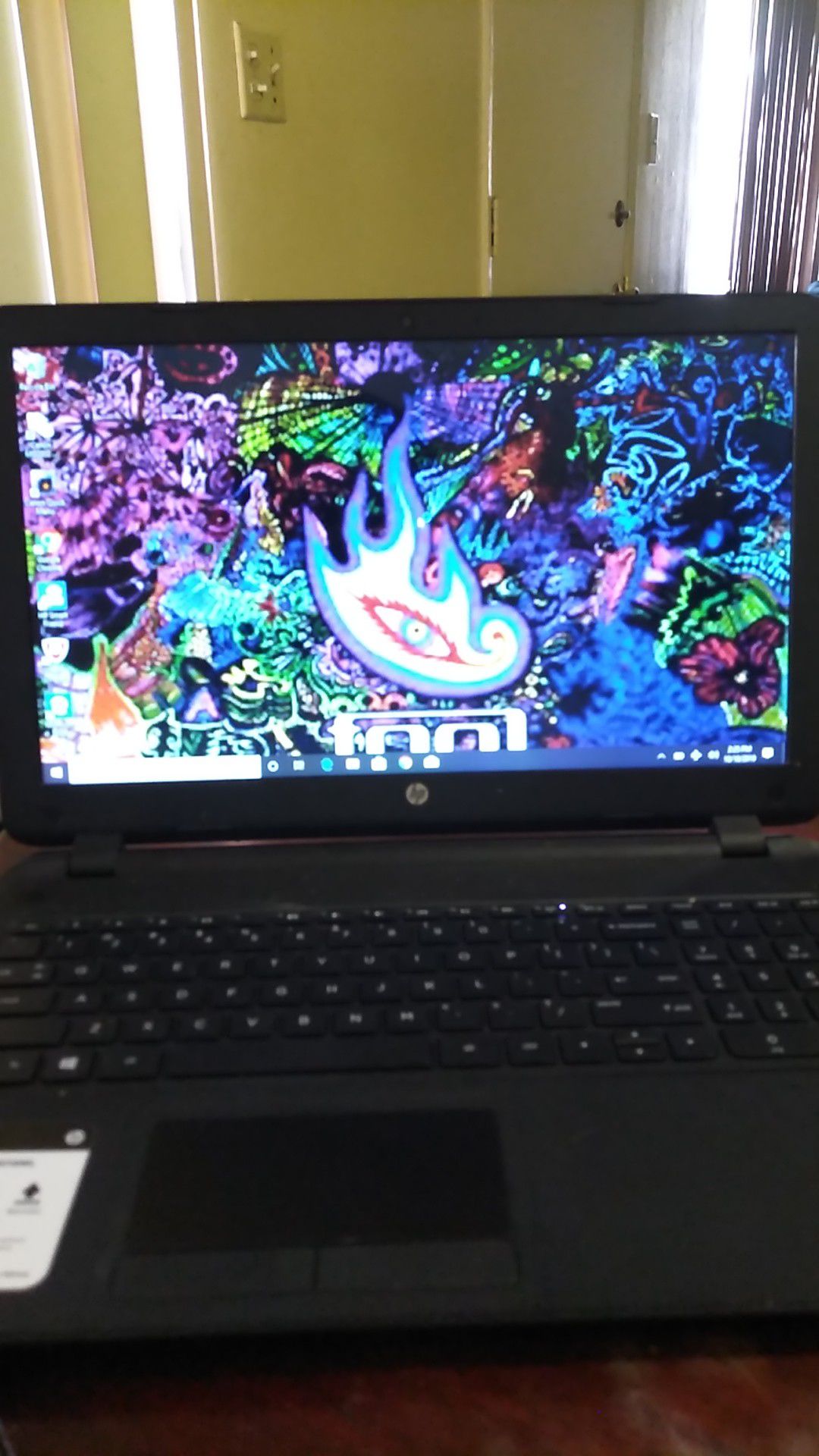 HP 15 Laptop w/ touchscreen