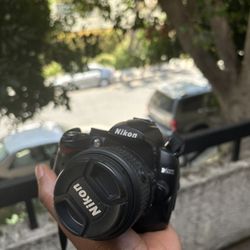Nikon D5000