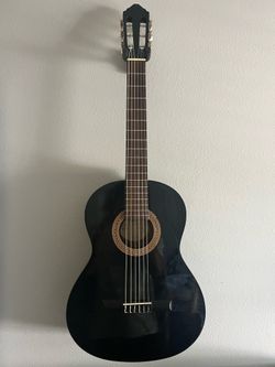 Lucero LC-100 Classical Guitar