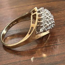 10k Ladies Gold Diamond Ring