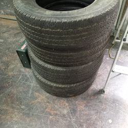 LT245/70r17 