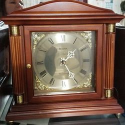 BULOVA MANTEL SHELF CLOCK - WESTMINSTER CHIMES - B1843