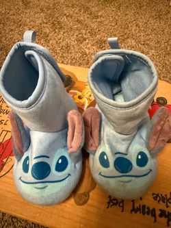 Stitch slippers size 4
