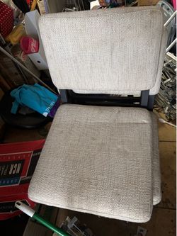 Set of 4 white metal chairs