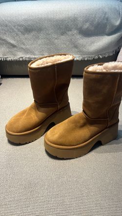 Size 9 UGG  boots