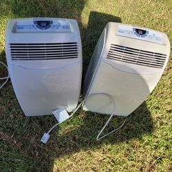 2 Two Portable Room Airconditioner. 9000 BTU/h. With 1 Remote & Accessories. Works great. Both for $180