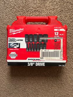 Milwaukee SHOCKWAVE 3/8 in. Drive Deep Well 6 Point Impact Socket Set (12-Piece)