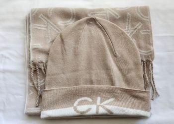 Calvin Klein Beanie & Scarf Set