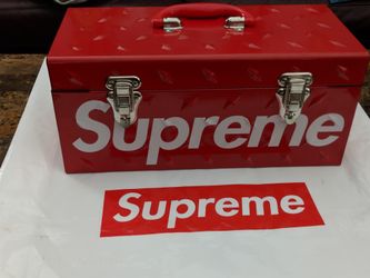 Supreme diamond plate tool box for Sale in Queens, NY - OfferUp